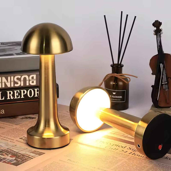 Classic Round Desk Lamp – Golden Matte Finish